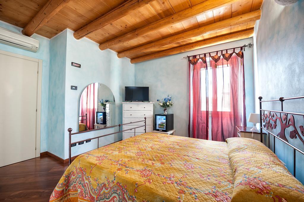 Villa Pace Pozzolengo Rom bilde